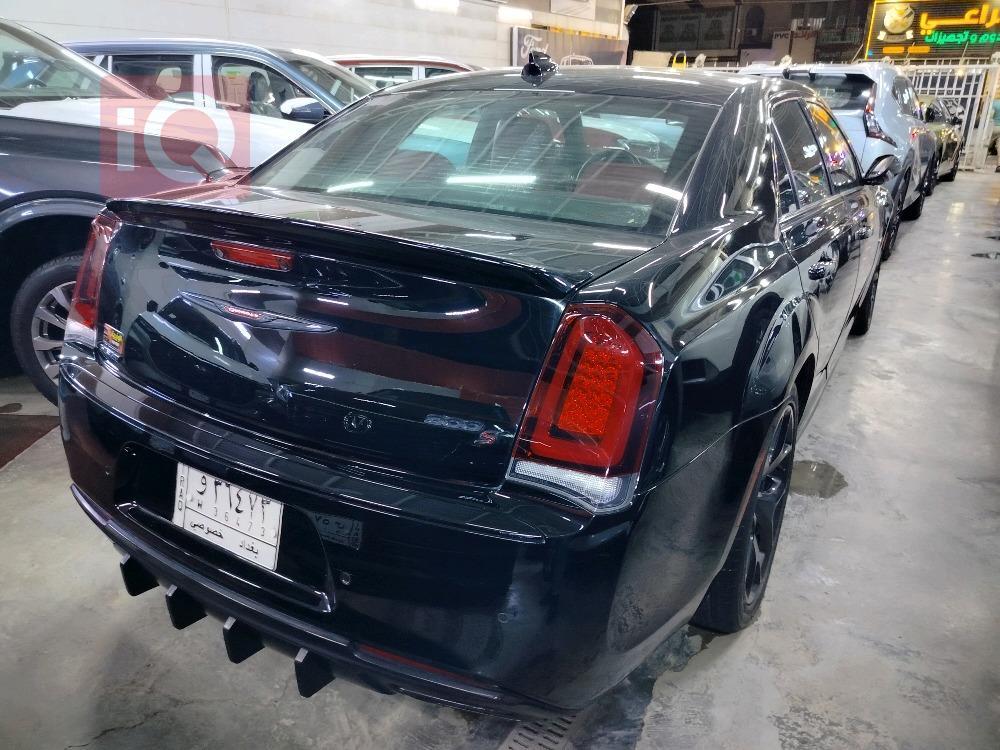 كرايسلر 300